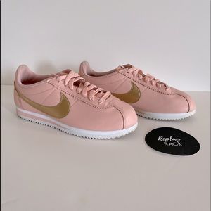 Nike Classic Cortez Womens Sneakers